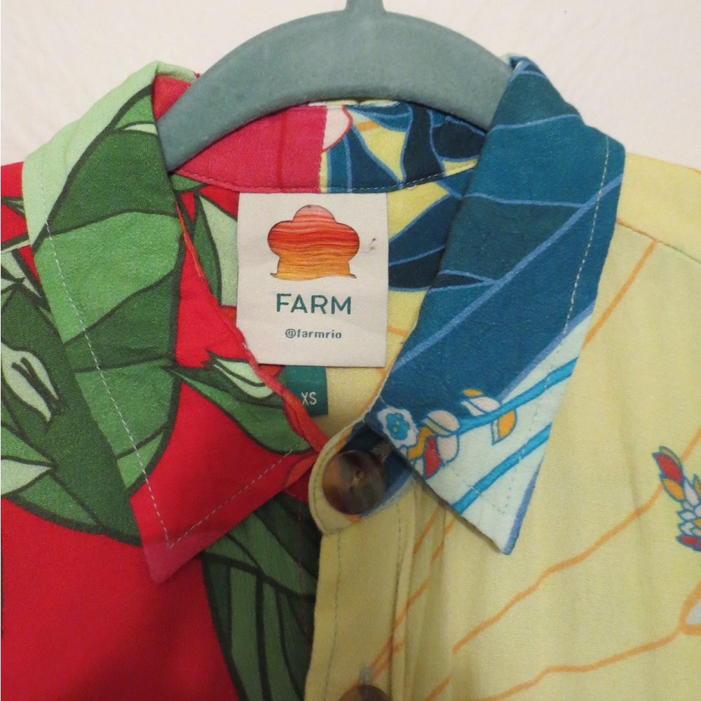 Farm Rio Button Down Collared Shirt - Picture 2 of 9